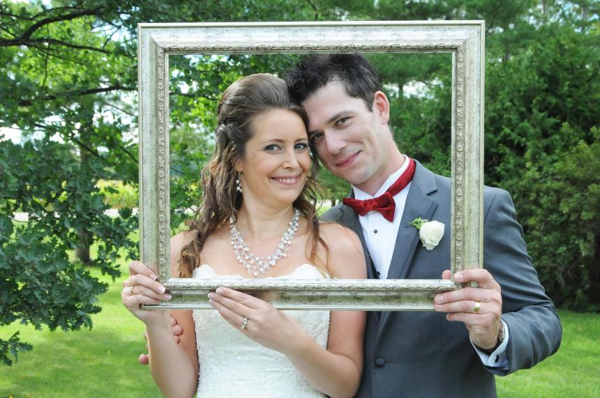 Wedding photographers London Ontario. Columbia Photos is wedding photography based in London Ontario. Owner and pro photographer is Phil Vanderpost.