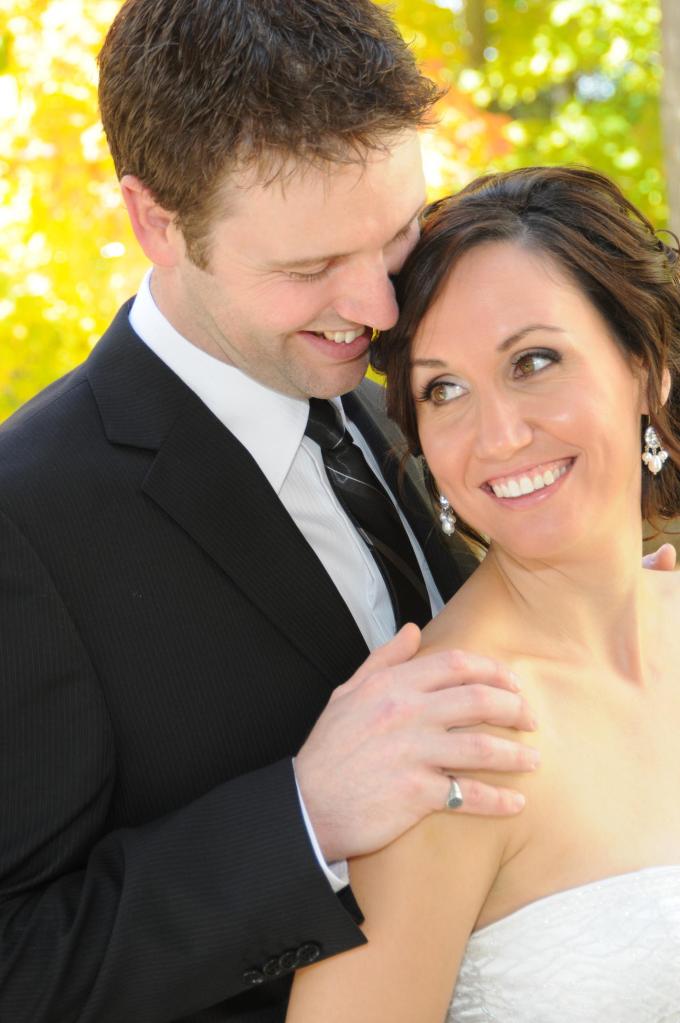 Wedding photographers London Ontario. Columbia Photos is wedding photography based in London Ontario. Owner and pro photographer is Phil Vanderpost.