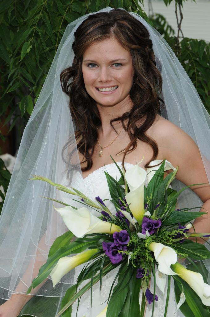 Wedding photographers London Ontario. Columbia Photos is wedding photography based in London Ontario. Owner and pro photographer is Phil Vanderpost.
