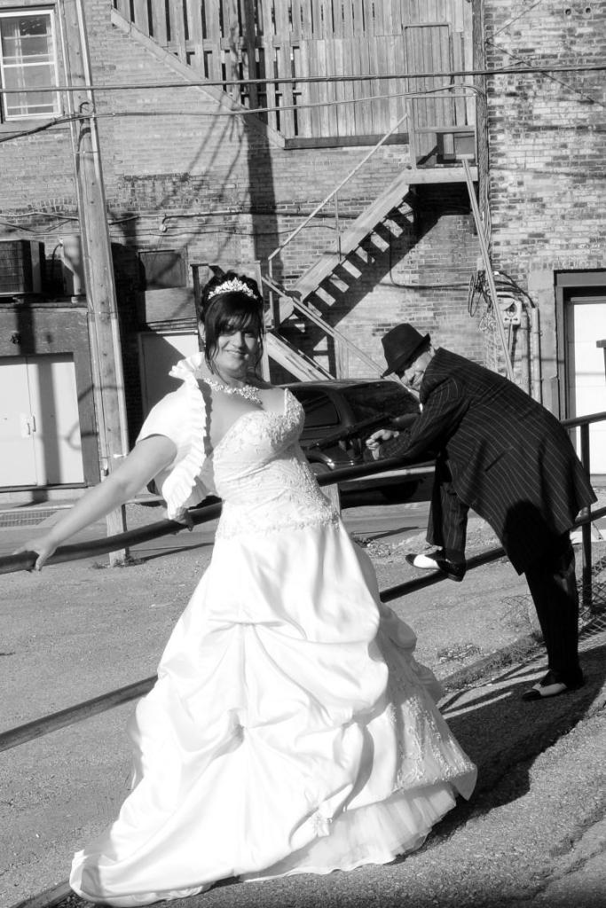 Wedding photographers London Ontario. Columbia Photos is wedding photography based in London Ontario. Owner and pro photographer is Phil Vanderpost.