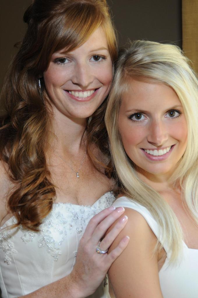 Wedding photographers London Ontario. Columbia Photos is wedding photography based in London Ontario. Owner and pro photographer is Phil Vanderpost.