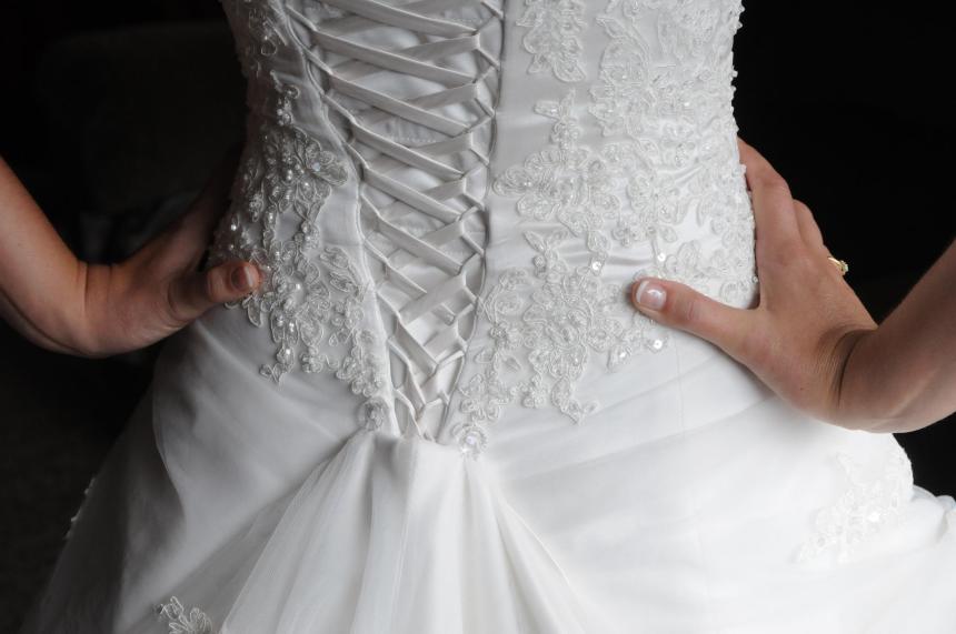 Wedding photographers London Ontario. Columbia Photos is wedding photography based in London Ontario. Owner and pro photographer is Phil Vanderpost.