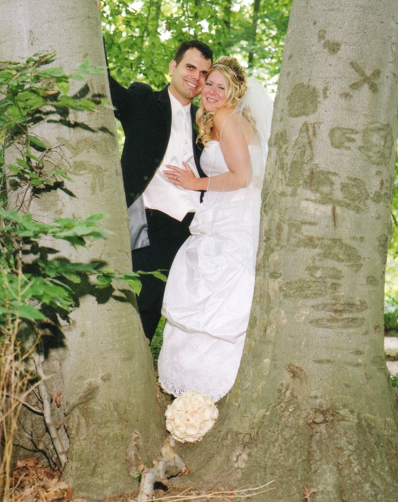 Wedding photographers London Ontario. Columbia Photos is wedding photography based in London Ontario. Owner and pro photographer is Phil Vanderpost.