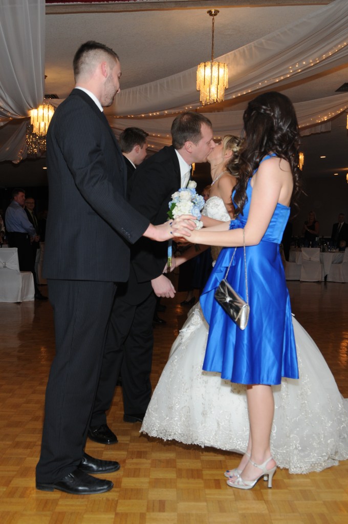 Wedding photographers London Ontario. Columbia Photos is wedding photography based in London Ontario. Owner and pro photographer is Phil Vanderpost.