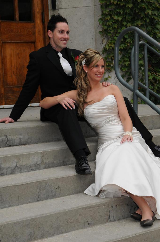London Ontario Wedding Photographers. Wedding photographers London Ontario. Columbia Photos is wedding photography based in London Ontario. Owner and pro photographer is Phil Vanderpost.