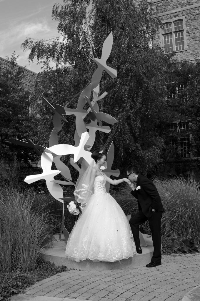 London Ontario Wedding Photographers. Wedding photographers London Ontario. Columbia Photos is wedding photography based in London Ontario. Owner and pro photographer is Phil Vanderpost.