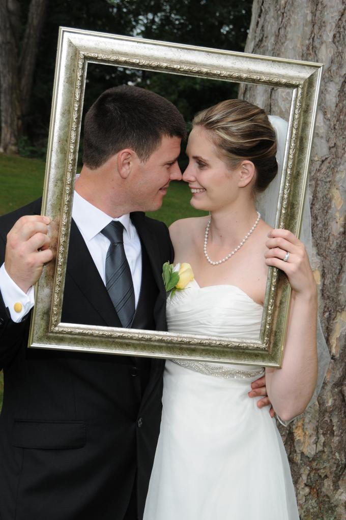 London Ontario Wedding Photographers. Wedding photographers London Ontario. Columbia Photos is wedding photography based in London Ontario. Owner and pro photographer is Phil Vanderpost.