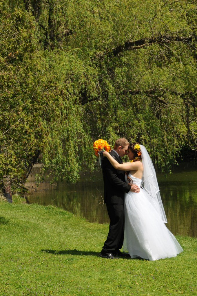 Wedding photographers London Ontario. Columbia Photos is wedding photography based in London Ontario. Owner and pro photographer is Phil Vanderpost.