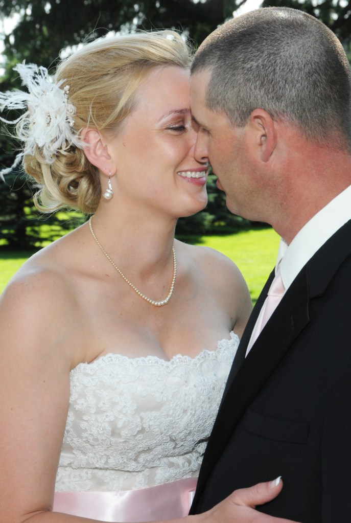 Wedding photographers London Ontario. Columbia Photos is wedding photography based in London Ontario. Owner and pro photographer is Phil Vanderpost.