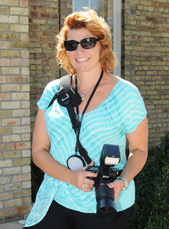 Wedding photographers London Ontario. Columbia Photos is wedding photography based in London Ontario. Owner and pro photographer is Phil Vanderpost.