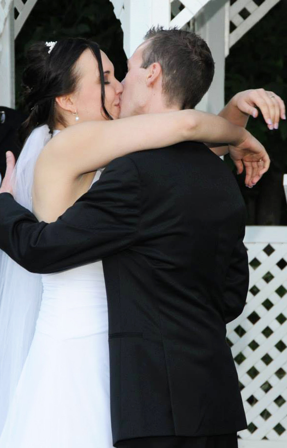 Wedding photographers London Ontario. Columbia Photos is wedding photography based in London Ontario. Owner and pro photographer is Phil Vanderpost.