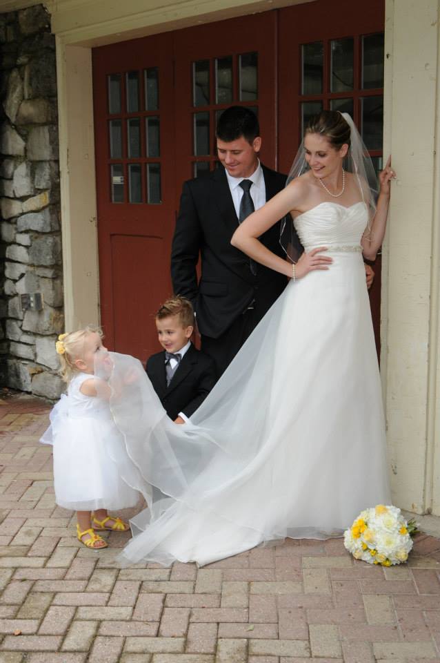 Wedding photographers London Ontario. Columbia Photos is wedding photography based in London Ontario. Owner and pro photographer is Phil Vanderpost.