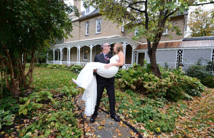 Wedding photographers London Ontario. Columbia Photos is wedding photography based in London Ontario. Owner and pro photographer is Phil Vanderpost.