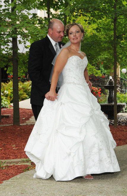 Wedding photographers London Ontario. Columbia Photos is wedding photography based in London Ontario. Owner and pro photographer is Phil Vanderpost.