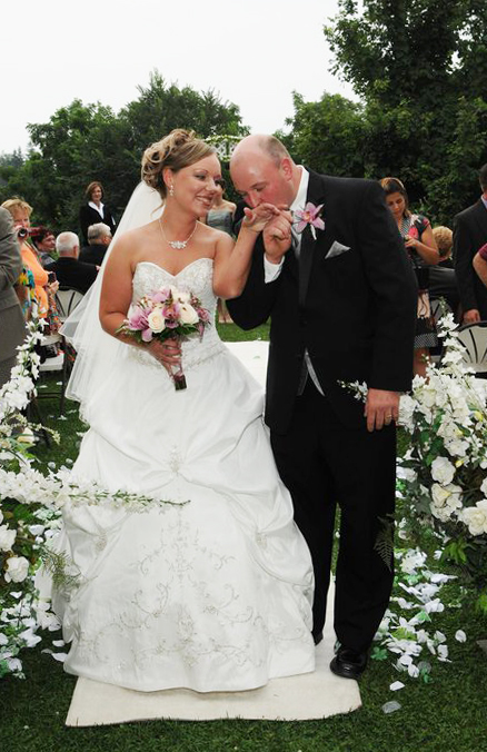 Wedding Photographers London Ontario. Columbia Photos is wedding photography in London Ontario. Wedding venues London Ontario.