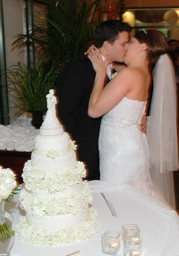 Wedding photographers London Ontario. Columbia Photos is wedding photography based in London Ontario. Owner and pro photographer is Phil Vanderpost.