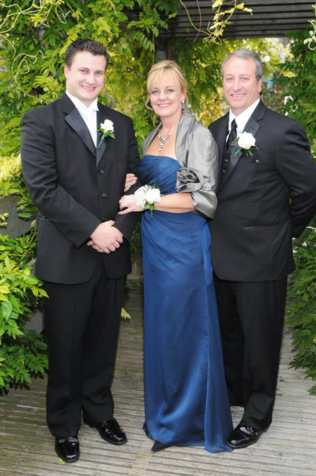 Wedding photographers London Ontario. Columbia Photos is wedding photography based in London Ontario. Owner and pro photographer is Phil Vanderpost.