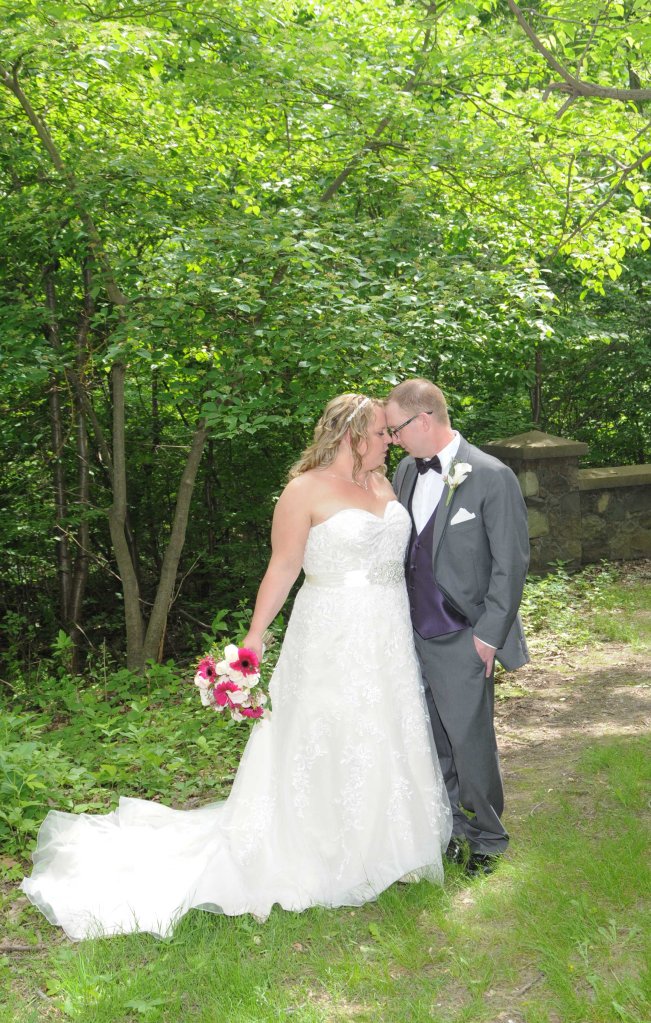 Wedding photographers London Ontario. Columbia Photos is wedding photography based in London Ontario. Owner and pro photographer is Phil Vanderpost.