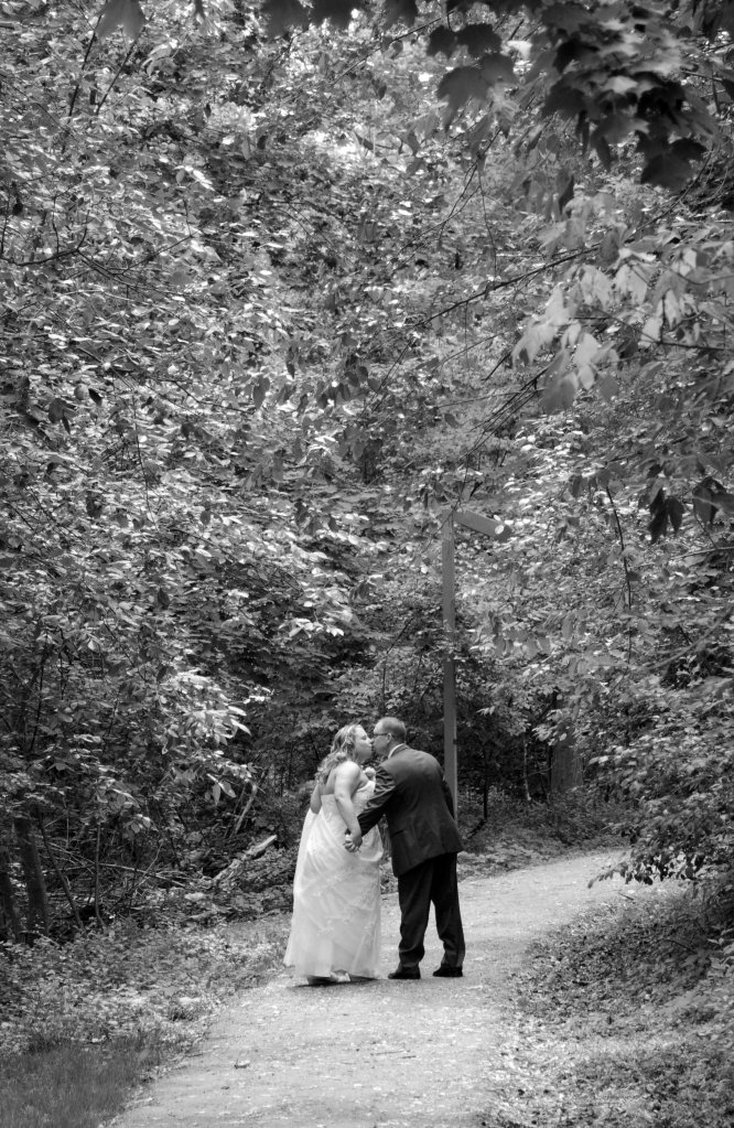 Wedding photographers London Ontario. Columbia Photos is wedding photography based in London Ontario. Owner and pro photographer is Phil Vanderpost.