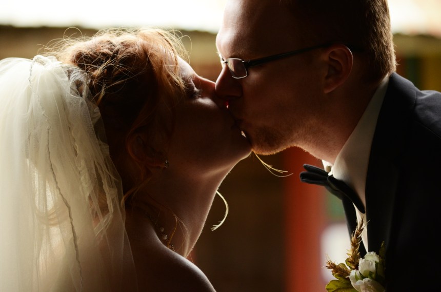 Wedding Photographers London Ontario. Columbia Photos is wedding photography London Ontario. Wedding Venues, Locations and Receptions London Ontario.