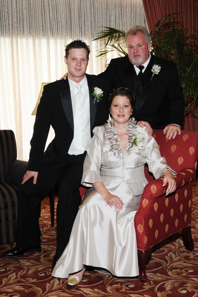 Wedding photographers London Ontario. Columbia Photos is wedding photography based in London Ontario. Owner and pro photographer is Phil Vanderpost.
