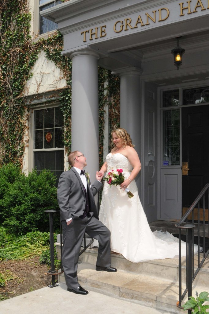 Wedding photographers London Ontario. Columbia Photos is wedding photography based in London Ontario. Owner and pro photographer is Phil Vanderpost.