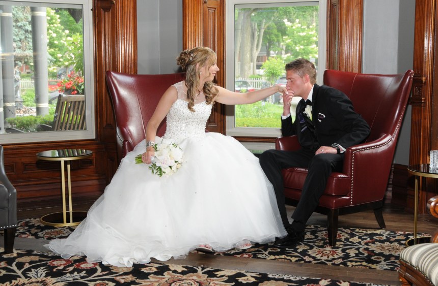 Wedding photographers London Ontario. Columbia Photos is wedding photography based in London Ontario. Owner and pro photographer is Phil Vanderpost.