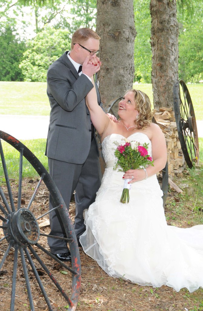 Wedding photographers London Ontario. Columbia Photos is wedding photography based in London Ontario. Owner and pro photographer is Phil Vanderpost.