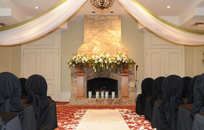 Wedding photographers London Ontario. Columbia Photos is wedding photography based in London Ontario. Owner and pro photographer is Phil Vanderpost.