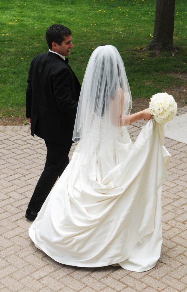 Wedding photographers London Ontario. Columbia Photos is wedding photography based in London Ontario. Owner and pro photographer is Phil Vanderpost.