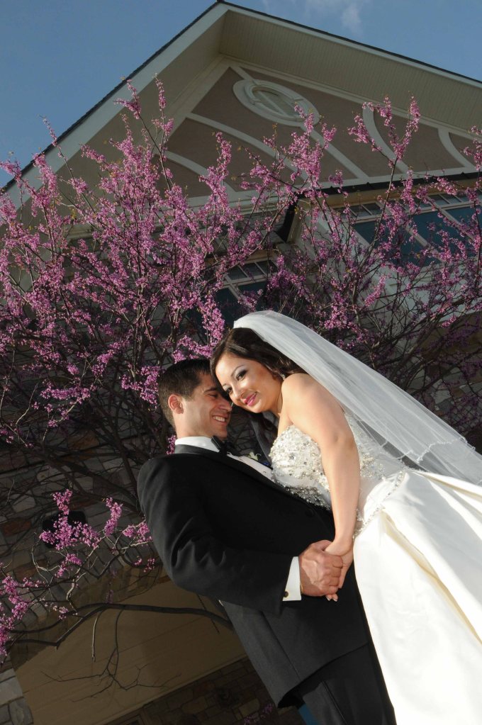 Wedding photographers London Ontario. Columbia Photos is wedding photography based in London Ontario. Owner and pro photographer is Phil Vanderpost.