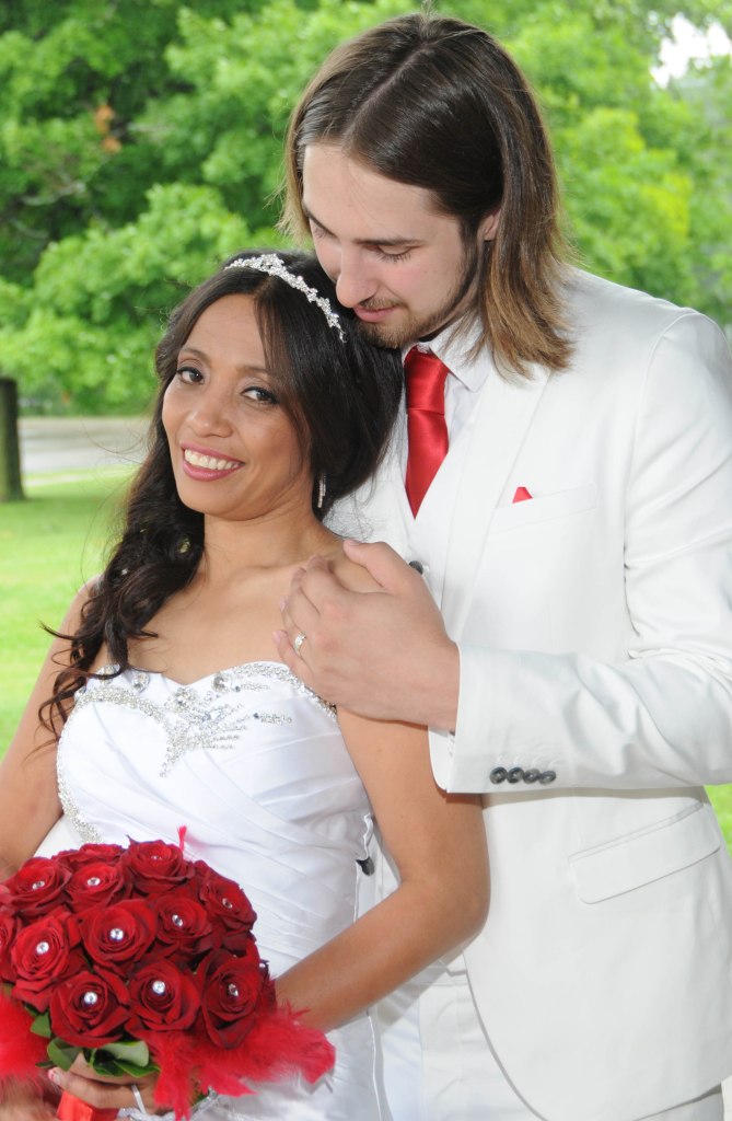 Wedding photographers London Ontario. Columbia Photos is wedding photography based in London Ontario. Owner and pro photographer is Phil Vanderpost.