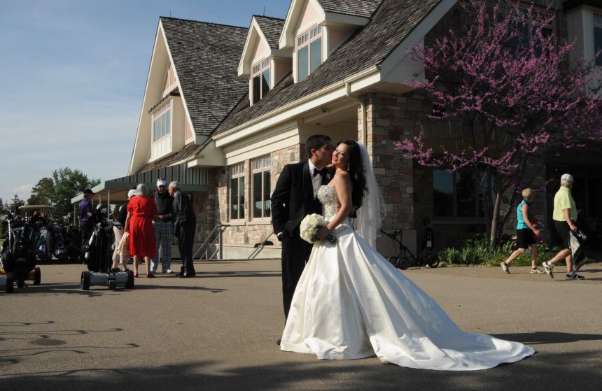 Wedding photographers London Ontario. Columbia Photos is wedding photography based in London Ontario. Owner and pro photographer is Phil Vanderpost.