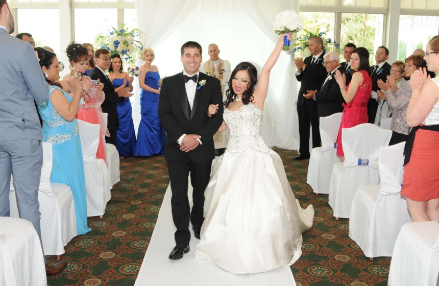Wedding photographers London Ontario. Columbia Photos is wedding photography based in London Ontario. Owner and pro photographer is Phil Vanderpost.