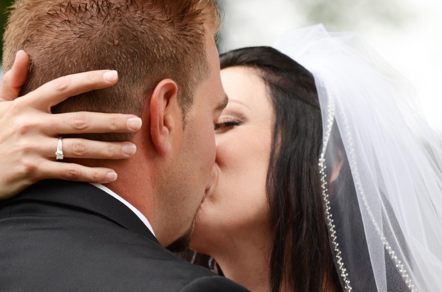 Wedding photographers London Ontario. Columbia Photos is wedding photography based in London Ontario. Owner and pro photographer is Phil Vanderpost.