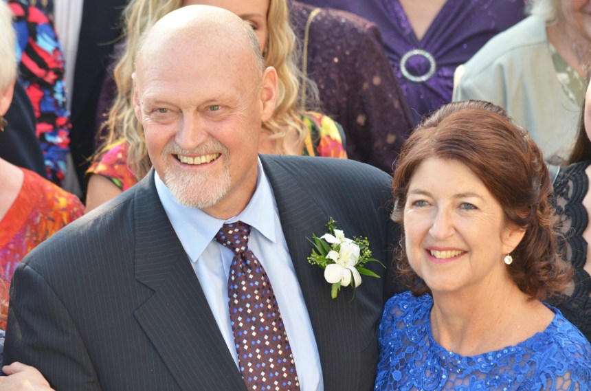 Wedding photographers London Ontario. Columbia Photos is wedding photography based in London Ontario. Owner and pro photographer is Phil Vanderpost.