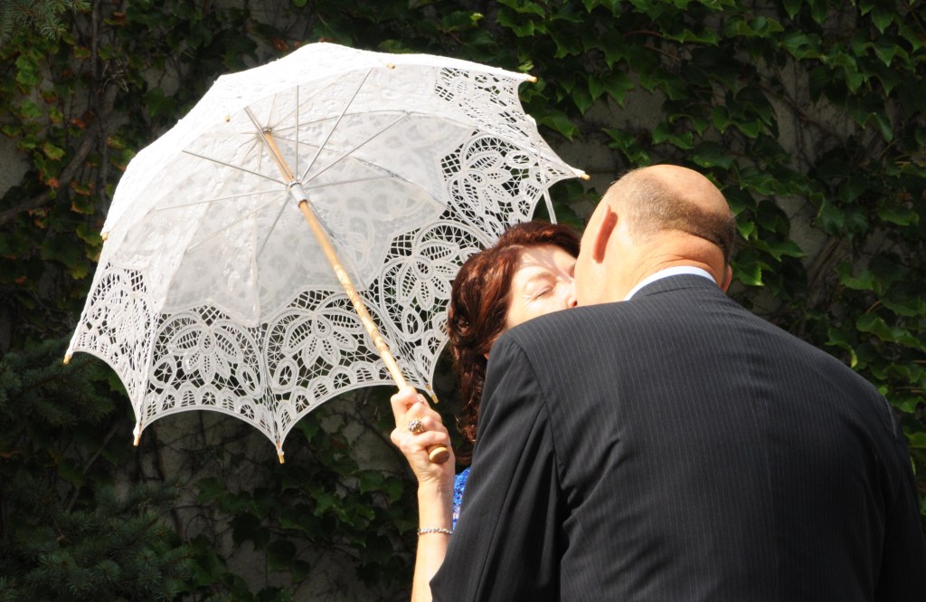 Wedding photographers London Ontario. Columbia Photos is wedding photography based in London Ontario. Owner and pro photographer is Phil Vanderpost.