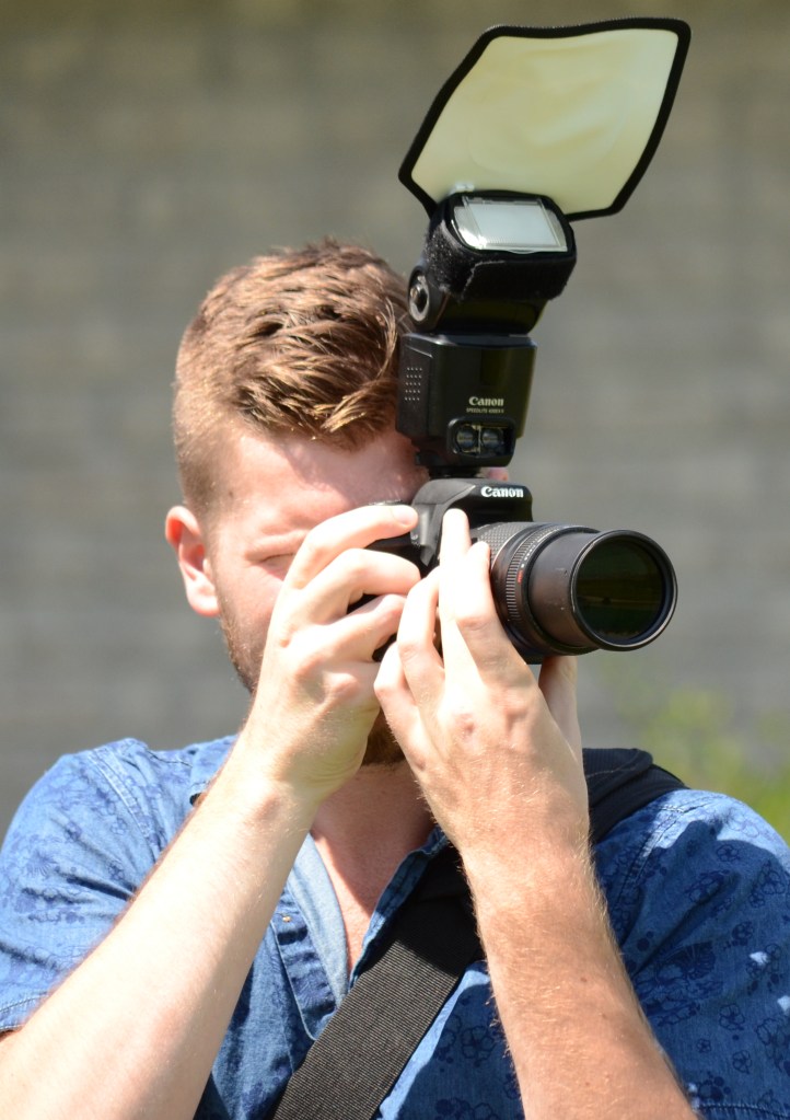 Wedding photographers London Ontario. Columbia Photos is wedding photography based in London Ontario. Owner and pro photographer is Phil Vanderpost.