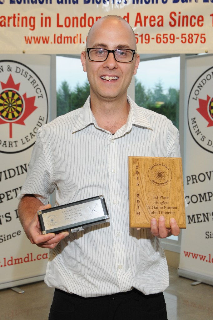 Wedding photographers London Ontario. Columbia Photos is wedding photography based in London Ontario. Owner and pro photographer is Phil Vanderpost.