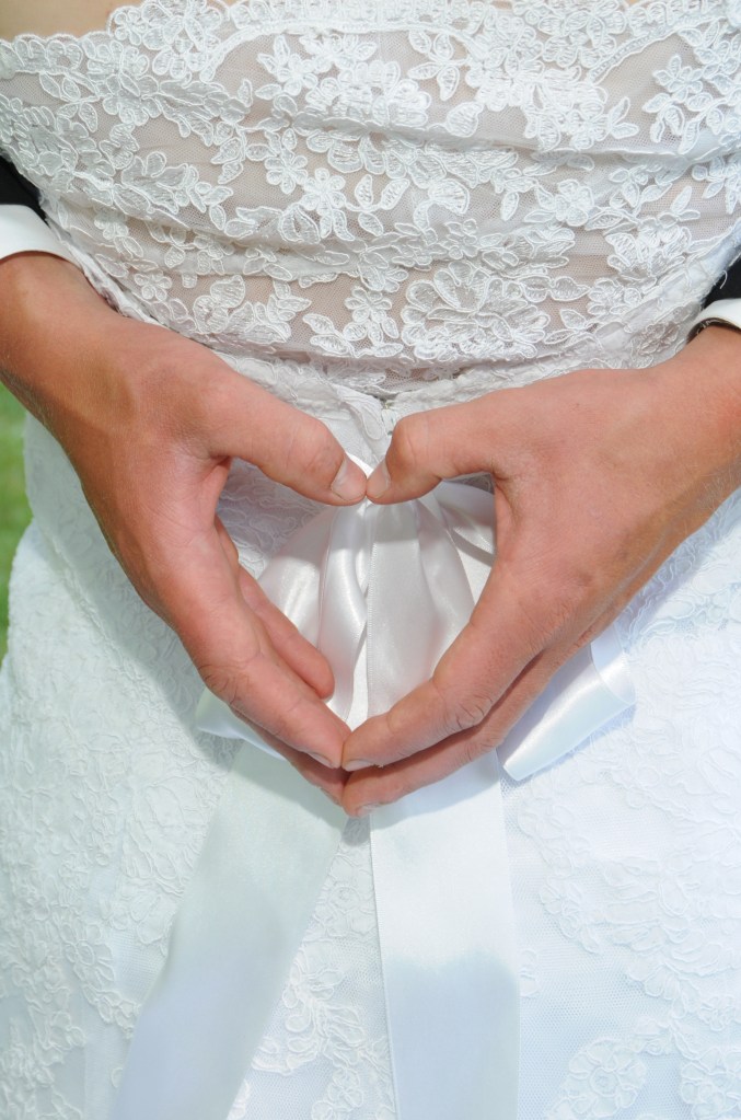 Wedding photographers London Ontario. Columbia Photos is wedding photography based in London Ontario. Owner and pro photographer is Phil Vanderpost.