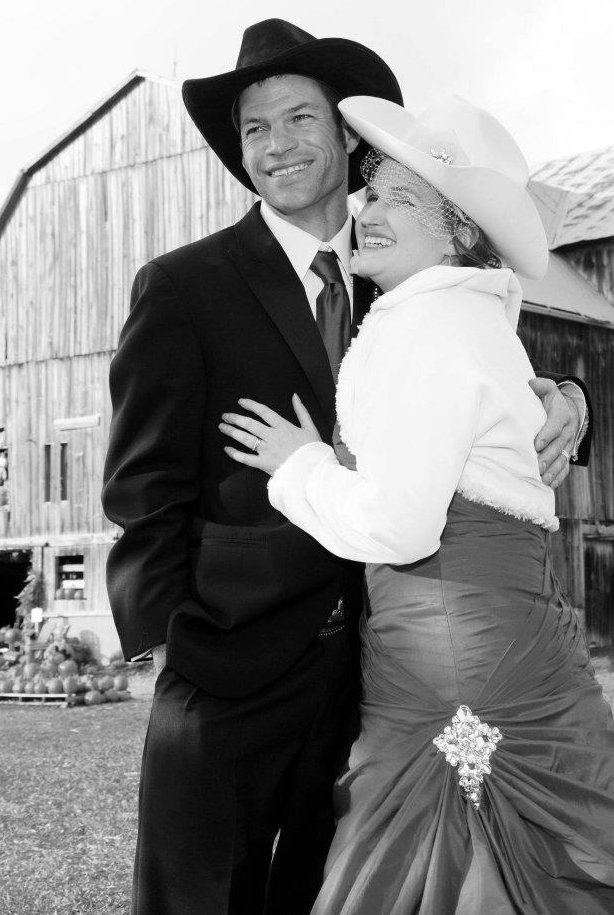 Wedding photographers London Ontario. Columbia Photos is wedding photography based in London Ontario. Owner and pro photographer is Phil Vanderpost.