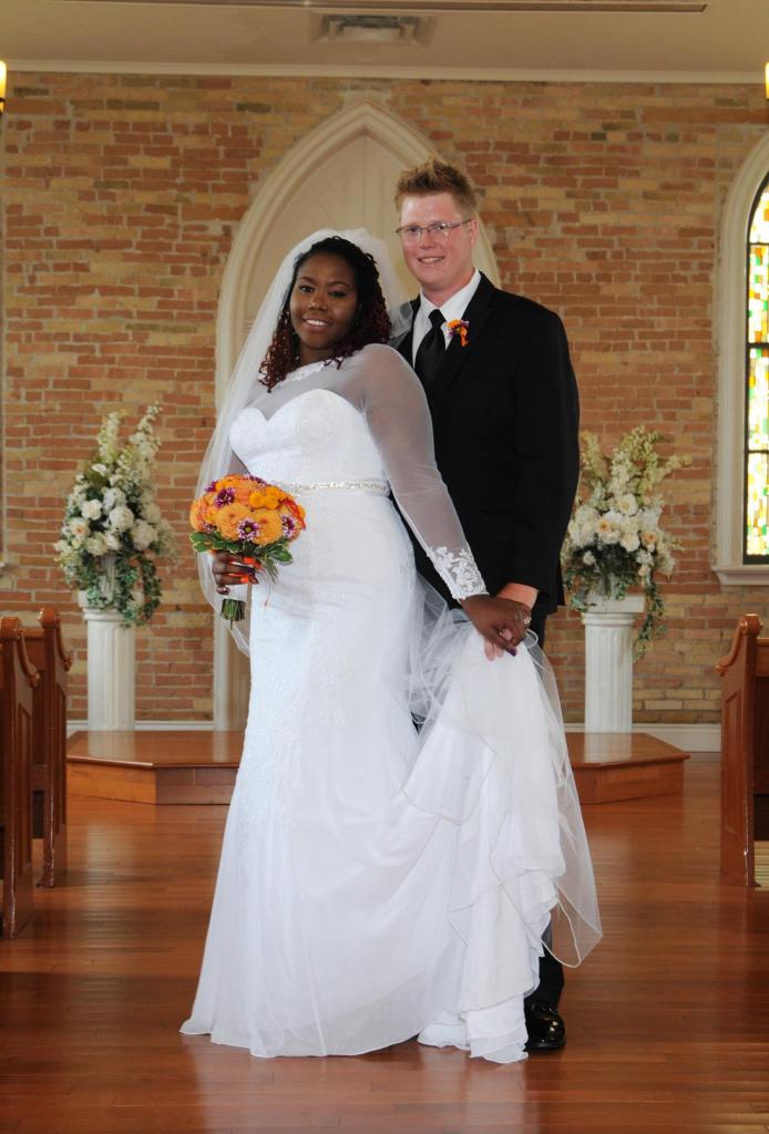 Wedding photographers London Ontario. Columbia Photos is wedding photography based in London Ontario. Owner and pro photographer is Phil Vanderpost.