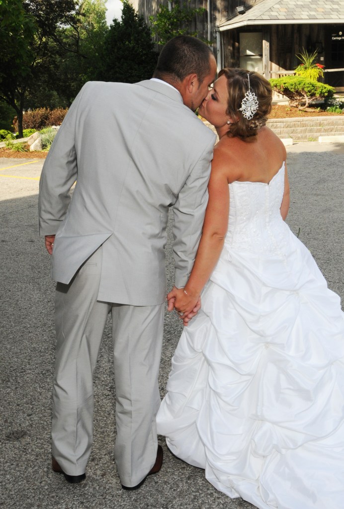 Wedding photographers London Ontario. Columbia Photos is wedding photography based in London Ontario. Owner and pro photographer is Phil Vanderpost.