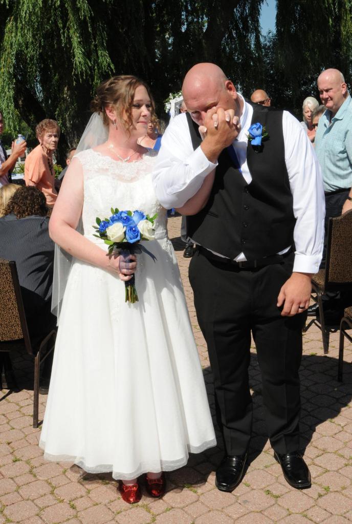 Wedding photographers London Ontario. Columbia Photos is wedding photography based in London Ontario. Owner and pro photographer is Phil Vanderpost.