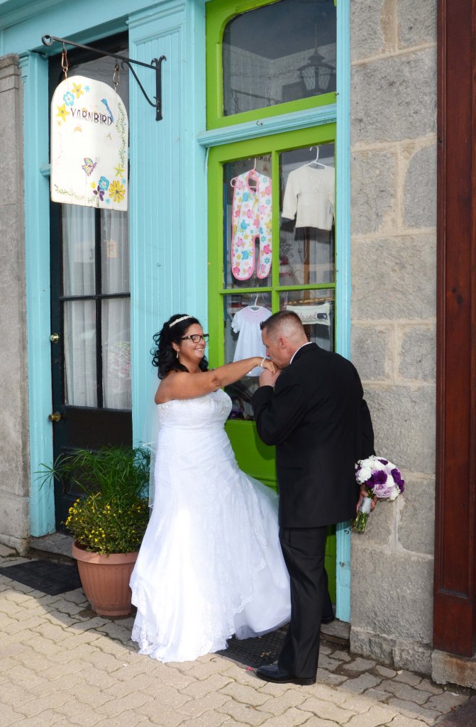 Wedding photographers London Ontario. Columbia Photos is wedding photography based in London Ontario. Owner and pro photographer is Phil Vanderpost.