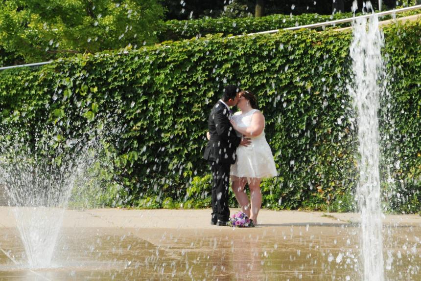 Wedding photographers London Ontario. Columbia Photos is wedding photography based in London Ontario. Owner and pro photographer is Phil Vanderpost.