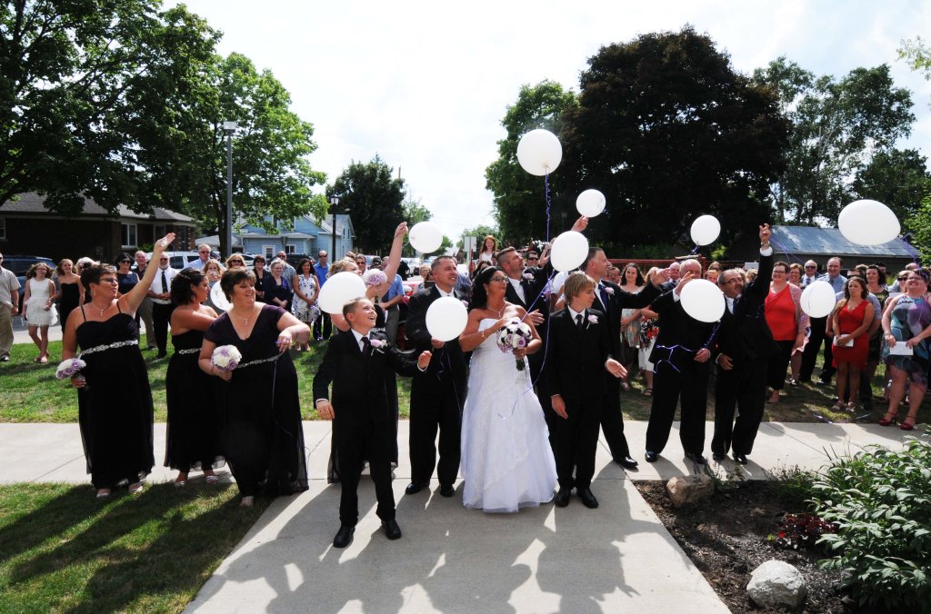 Wedding photographers London Ontario. Columbia Photos is wedding photography based in London Ontario. Owner and pro photographer is Phil Vanderpost.