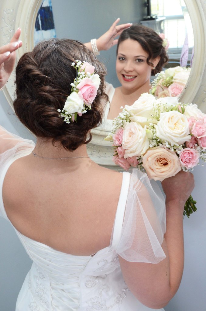 Wedding photographers London Ontario. Columbia Photos is wedding photography based in London Ontario. Owner and pro photographer is Phil Vanderpost.