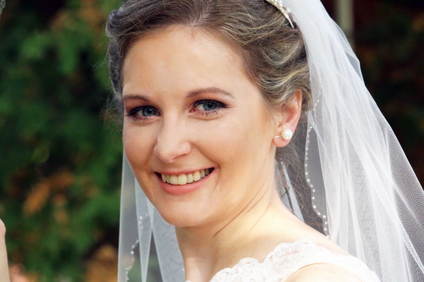 Wedding photographers London Ontario. Columbia Photos is wedding photography based in London Ontario. Owner and pro photographer is Phil Vanderpost.