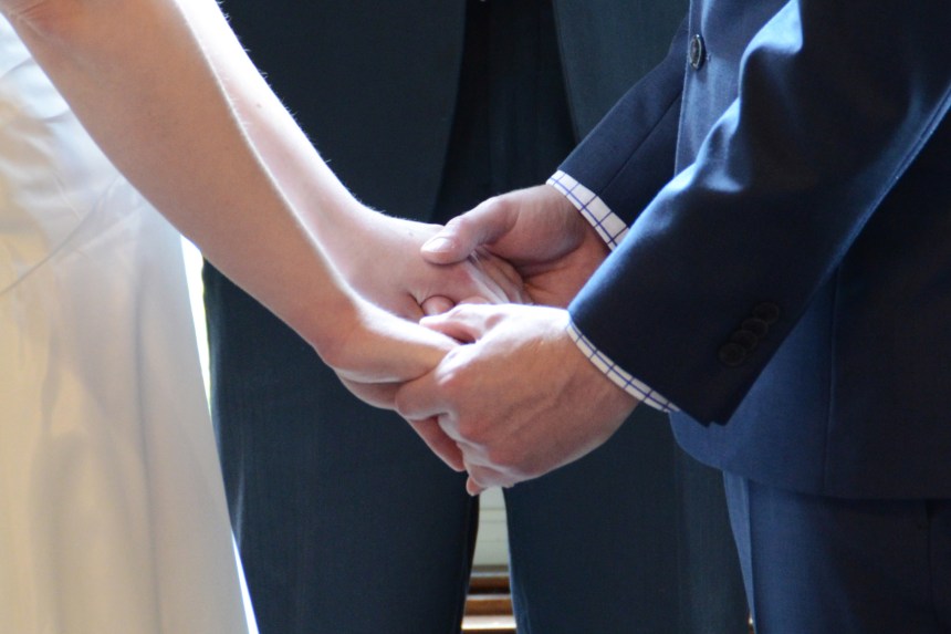 Wedding photographers London Ontario. Columbia Photos is wedding photography based in London Ontario. Owner and pro photographer is Phil Vanderpost.